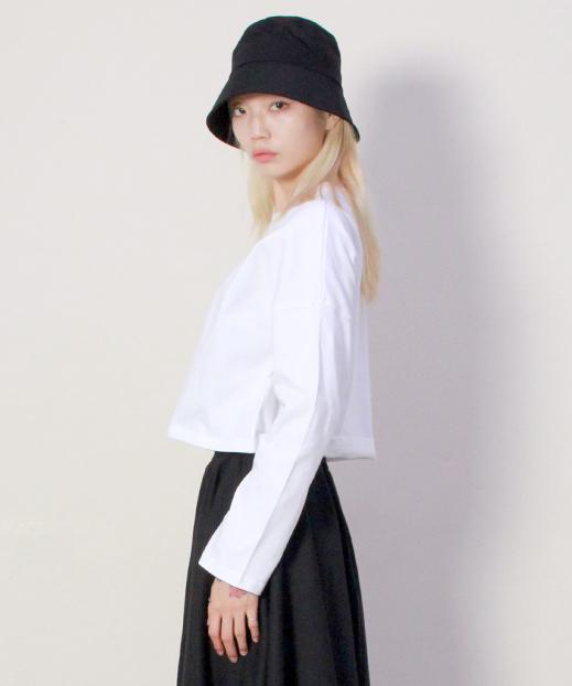 Deumakeu Loose Fit Plain Cropped Long Sleeve T-Shirt White