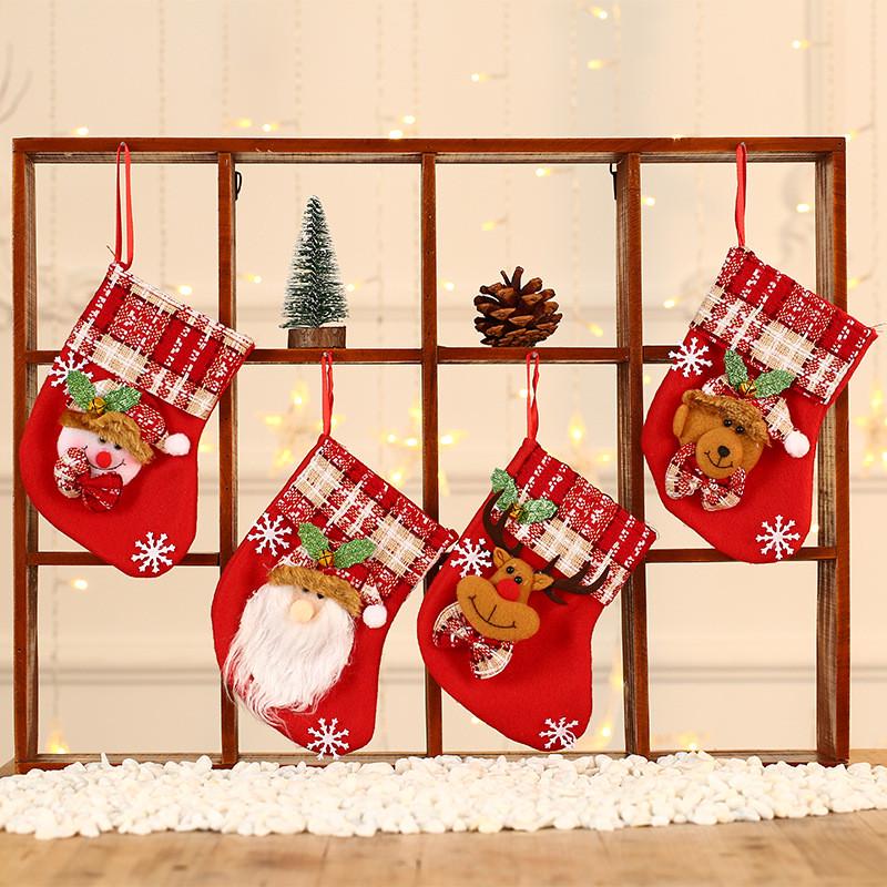 

4PCS Retro Christmas Socks Gift Bag Christmas Candy Bag Stereo Gift Socks