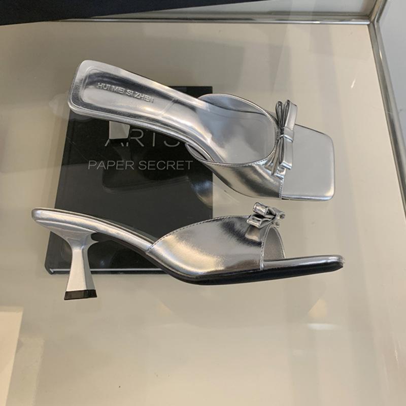 High-heeled cool slippers New summer square-headed open-toed versatile butterfly low-heeled slippers
