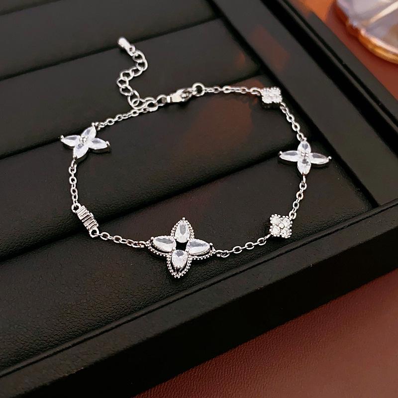 Elegante Geometrische Zirkonia Armband voor Damesmode - Veelzijdig, Trendy Bangle Sieraden