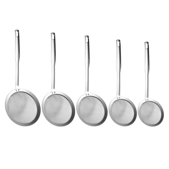 Stainless Steel Fine Mesh Skimmer with Long Handle Heavy-Duty Strainer Spoon for Frying Tea Juice Rust-Proof Essential Kitchen Tool for Filtering