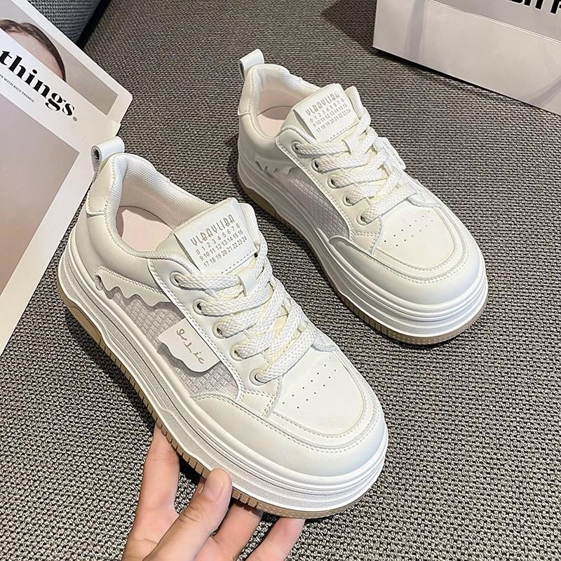 Сетчатые тисненые белые туфли в корейском стиле с приподнятым дном повседневные туфли подходящие по цвету со шнуровкой круглым носком плоские туфли 35 хаки 2368₽