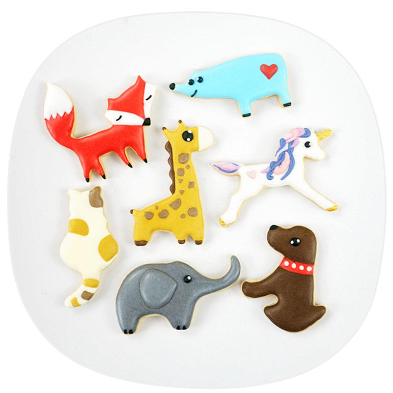 9-teiliges Tier-Ausstecher-Set: Löwe, Krokodil, Nashorn, Zebra, Giraffe, Elefant – Edelstahlformen.
