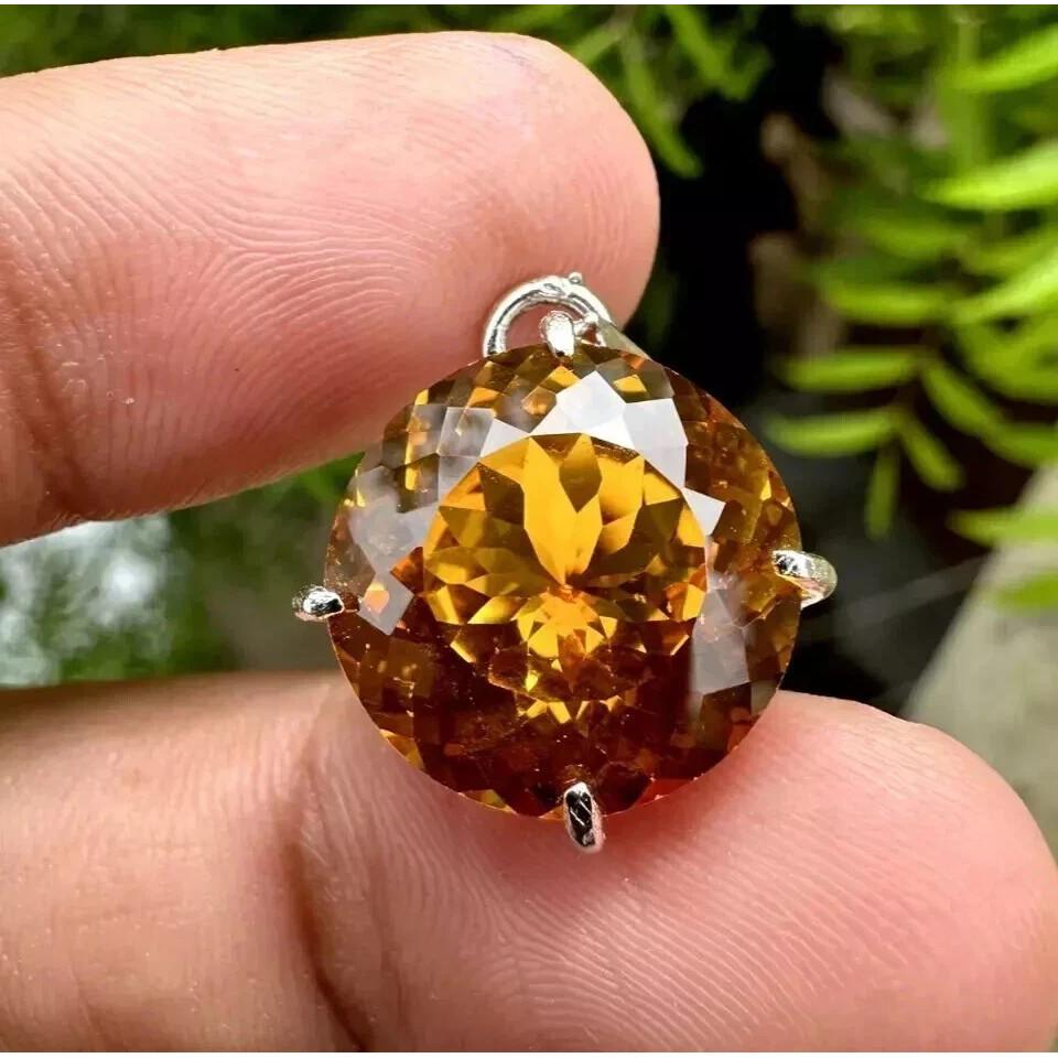 Natural 26.85 Ct Ceylon Orange Sapphire Round Cut Certified Gemstone Pendant