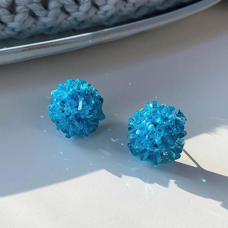 Light Luxury Flower Pattern Tassel Earrings: Niche Design with High-End Versatile Appeal