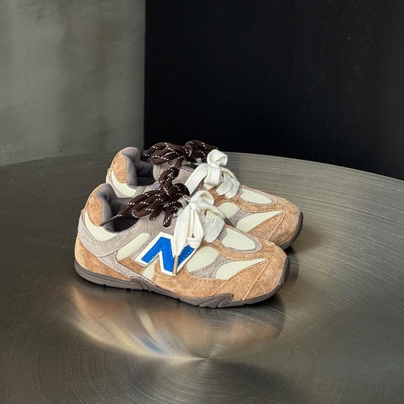 NB Collaborazione Originale Velcro Leggere Traspiranti Bambini Stile Miu Scarpe da Allenamento Tedesche - Edizione Forrest Gump per Tutte le Età.