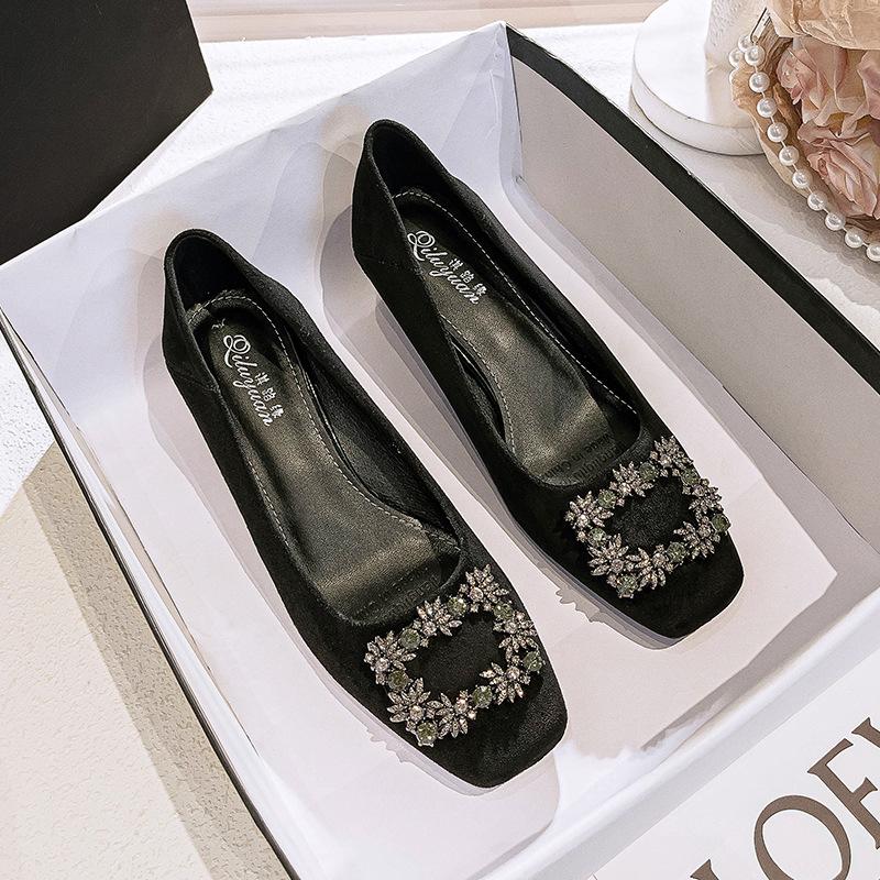 

Thick heel high heels are not tired of feet 2025 new spring and autumn women s shoes suede French square head shallow mouth single shoes women s middl 34 чёрный