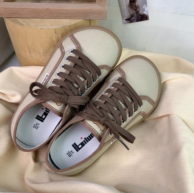 Fashion Designer Canvas Shoes Women Low Top Sneakers Wide Toe Lace Up Trainers Shoes Brand Girls Red Blue Sneakers Girls Tenis Plimsolls