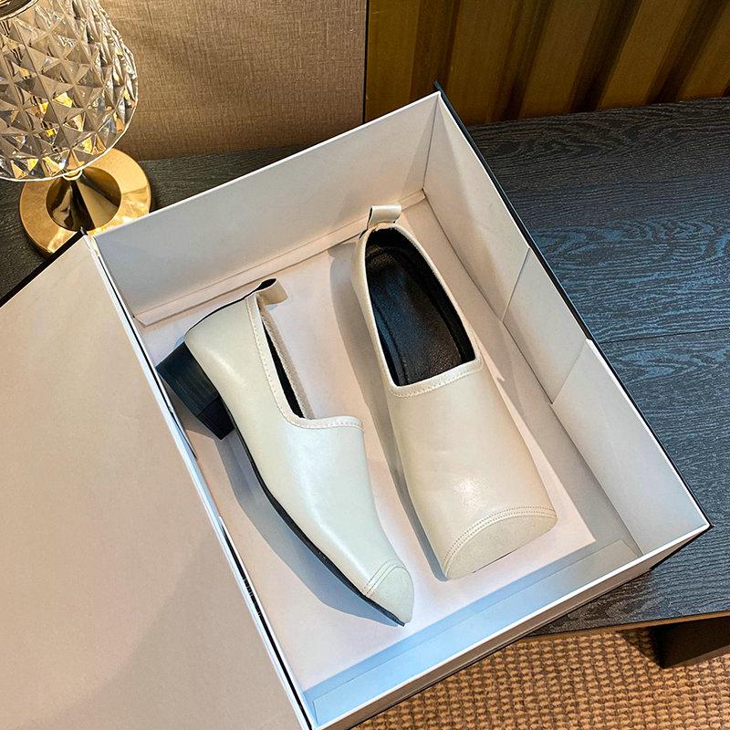 Fashion Square-Toed Single-Shoe Women'S French Retro Pig Nose Shoes Niche Low-Heeled Mary Jenson Style Gentle Evening Shoes, Large Size