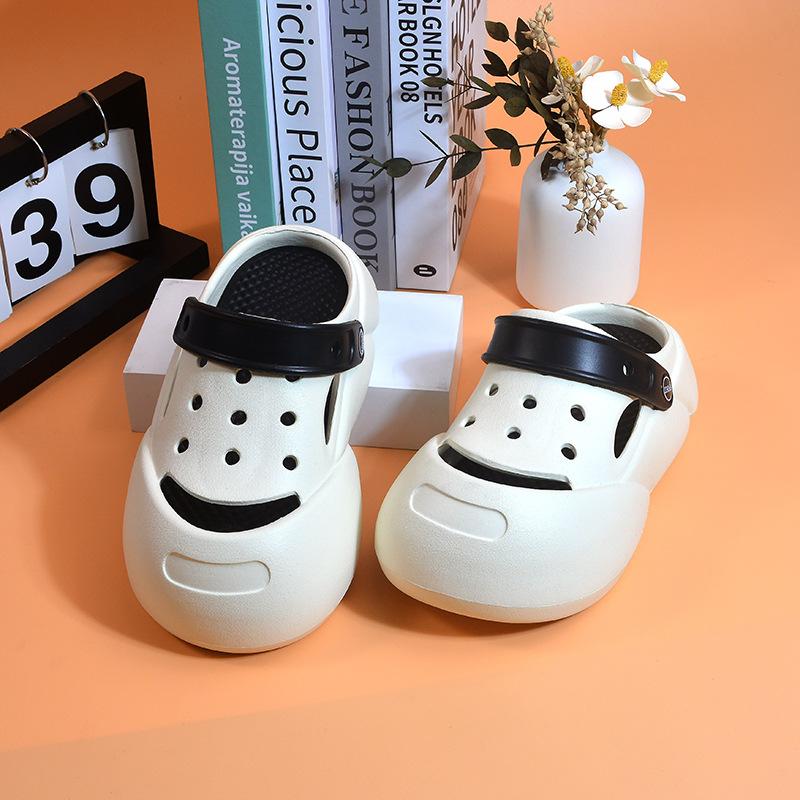 Kinder Lochschuhe Jungen Hausschuhe Sommer Strandschuhe rutschfest Tasche Kopf Jungen mittlere Kinder Baby coole Hausschuhe Oberbekleidung
