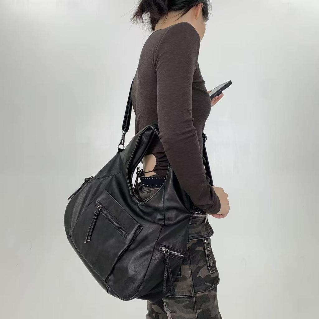 Personalized Street Dark Style Women's Shoulder Bag with Large Capacity and Multiple Pockets, Millennium Retro Tote Bag