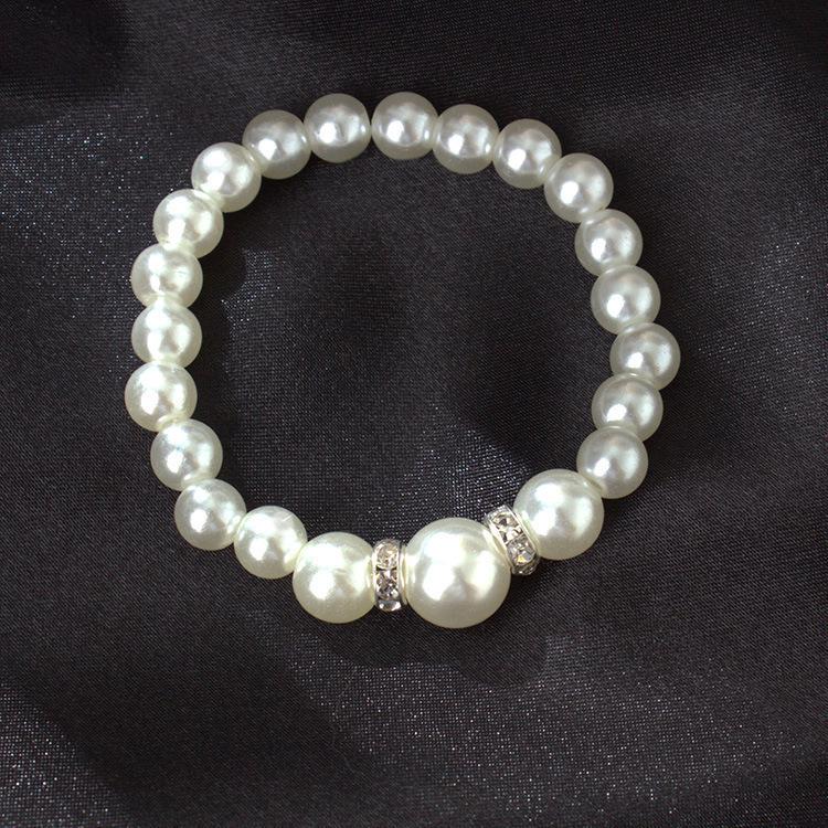 Rhinestone Pearl Necklace, Diamond-Set Bracelet, and Earrings Women's Three-Piece Jewelry Set