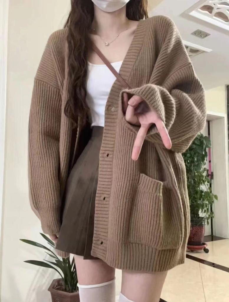 Loose and versatile and thin sweater with women's autumn and winter new solid color soft waxy casual knitted cardigan top