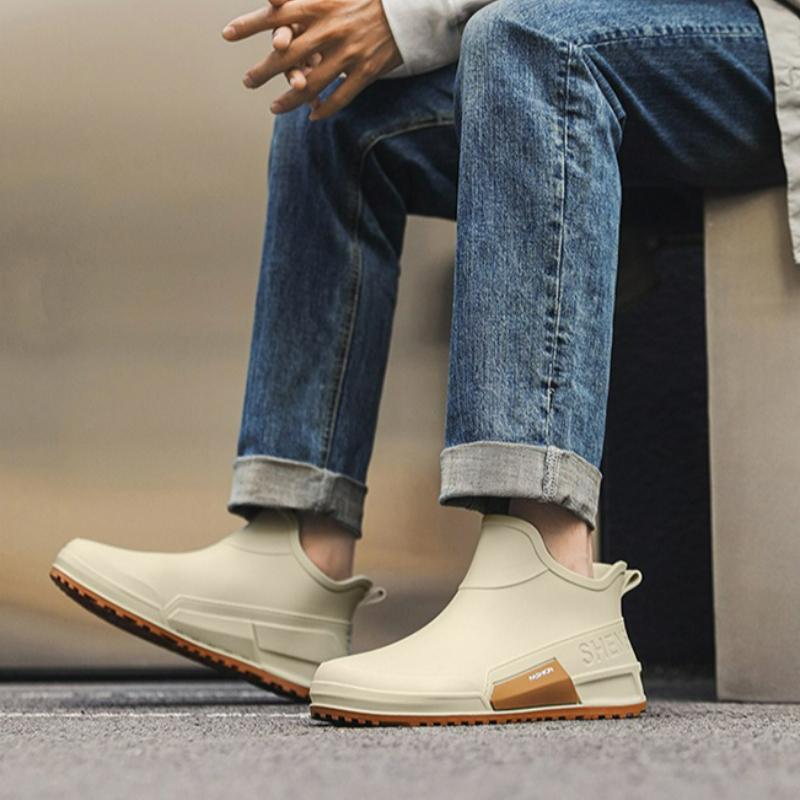Fashion Men Rain Boots Outdoor Ankle Boots Waterproof Non-Slip Male Rubber Boots Kitchen Car Wash Shoes Plush Couples Rain Shoes