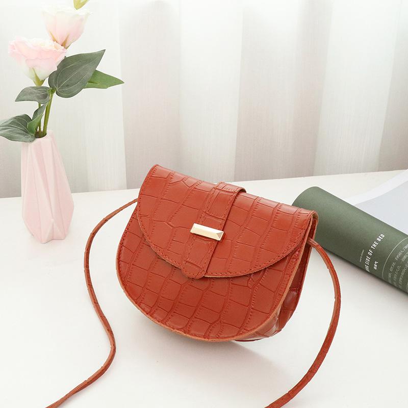 Autumn new stone pattern women's bag, shoulder messenger bag, mobile phone bag, simple casual small bag, and one bag.