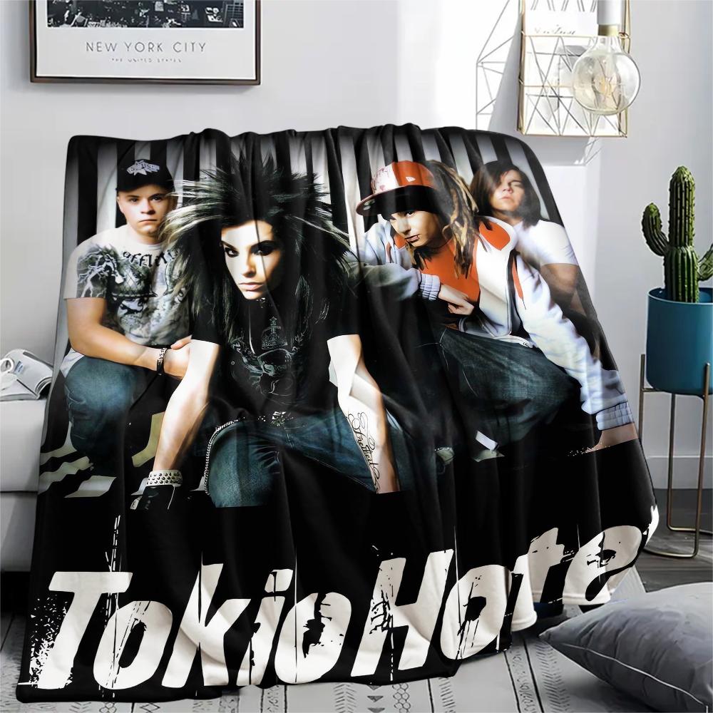 1Pc TH Band Print Flannel Blanket, High Quality Comfortable for All Seasons, Home Decor, Warmth and Comfort, Perfect for Christmas Gifts