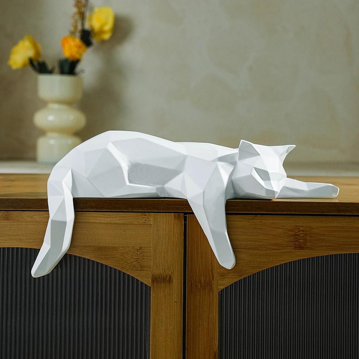 

Geometric Black White Cat Statue, Modern Lying Cat Figurine Sculpture, Home Office Table Shelf Desk Decor, Cute Pet Lover Gift белый