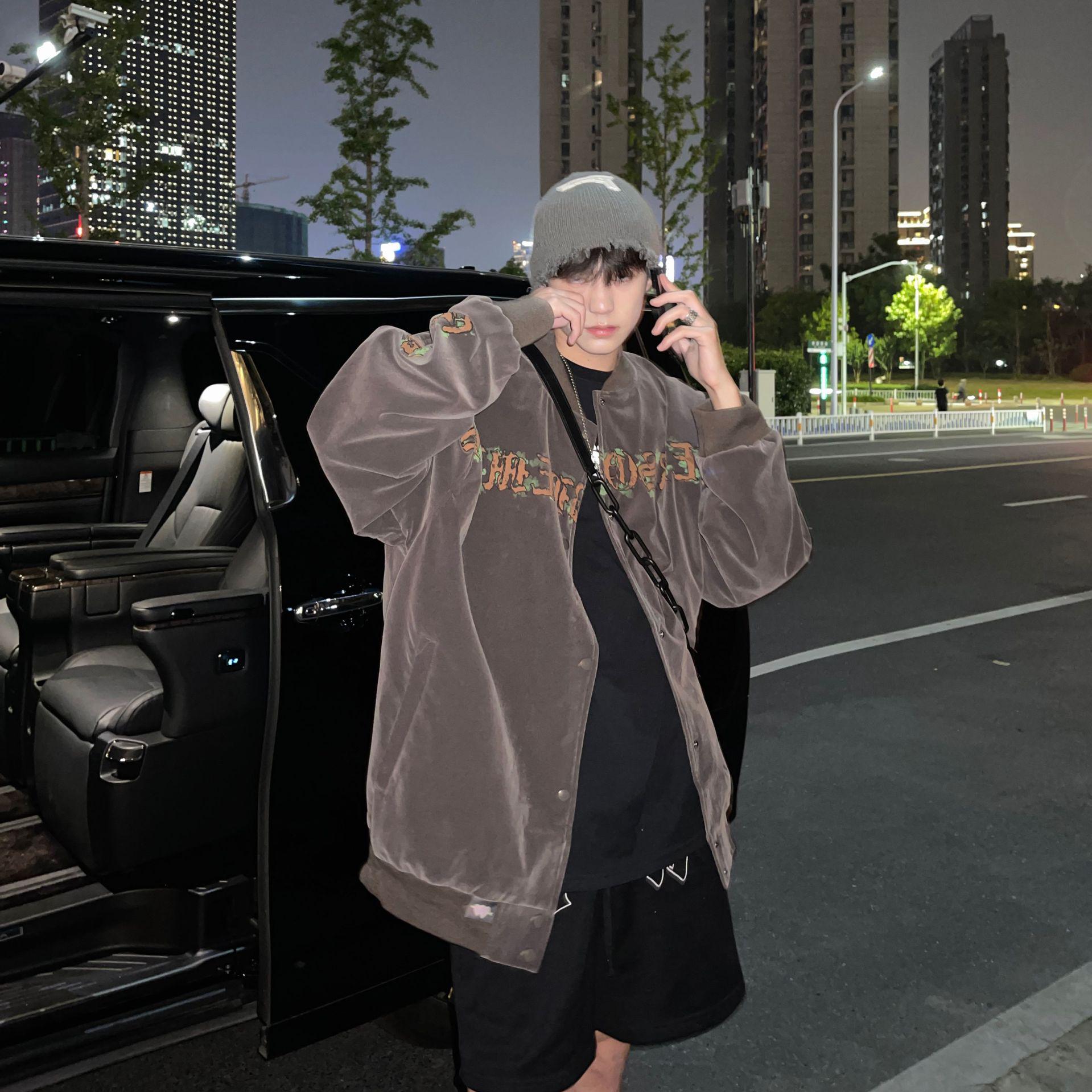 

Мужская винтажная бейсбольная куртка оверсайз в американском стиле для весны и осени M серый