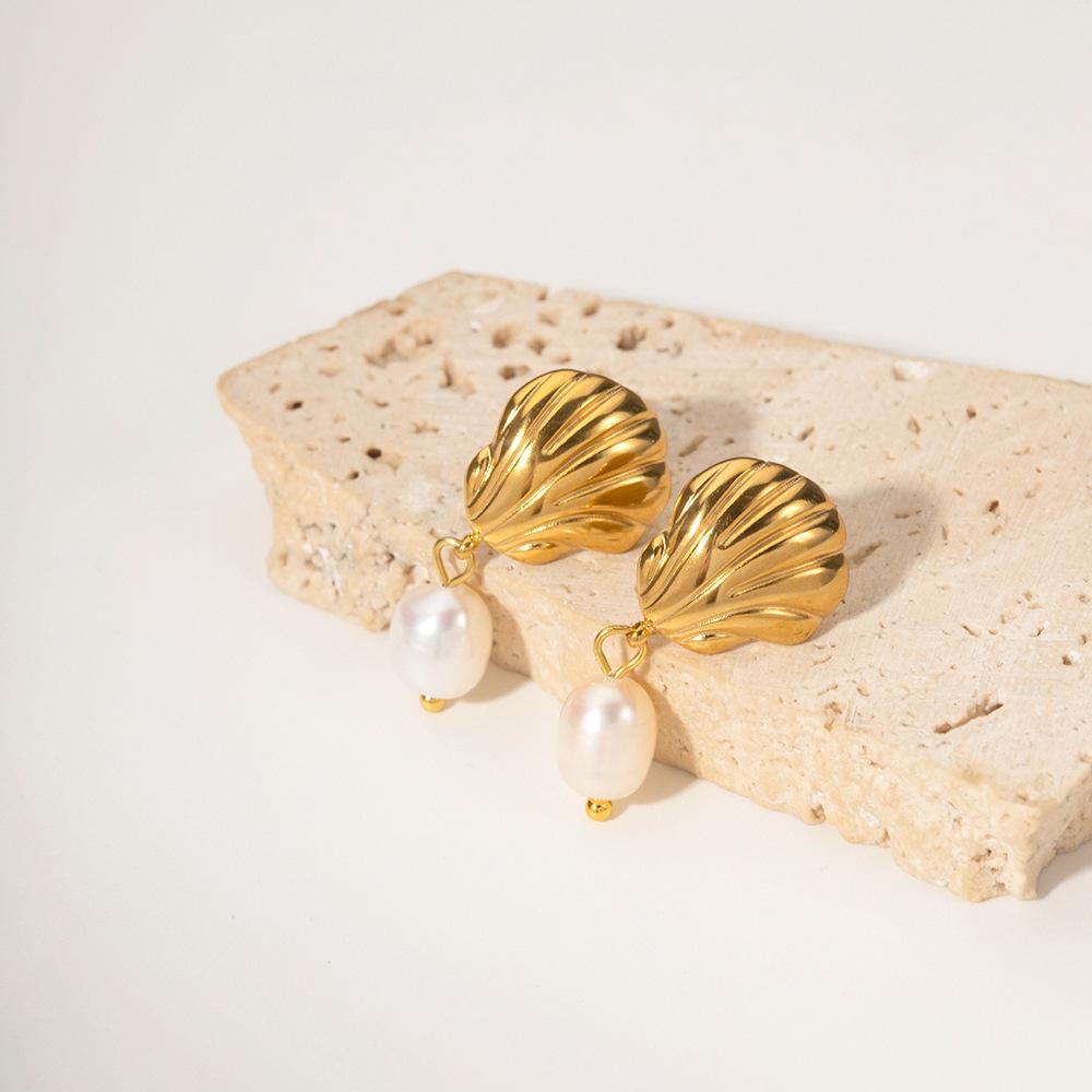 New Fashion Gold Plated Stainless Steel Earrings Women's Creative Freshwater Pearl Pendant Jewelry