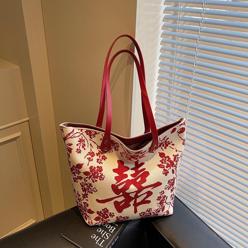 Tote bag women's new large-capacity portable shoulder bag festive red wedding bag