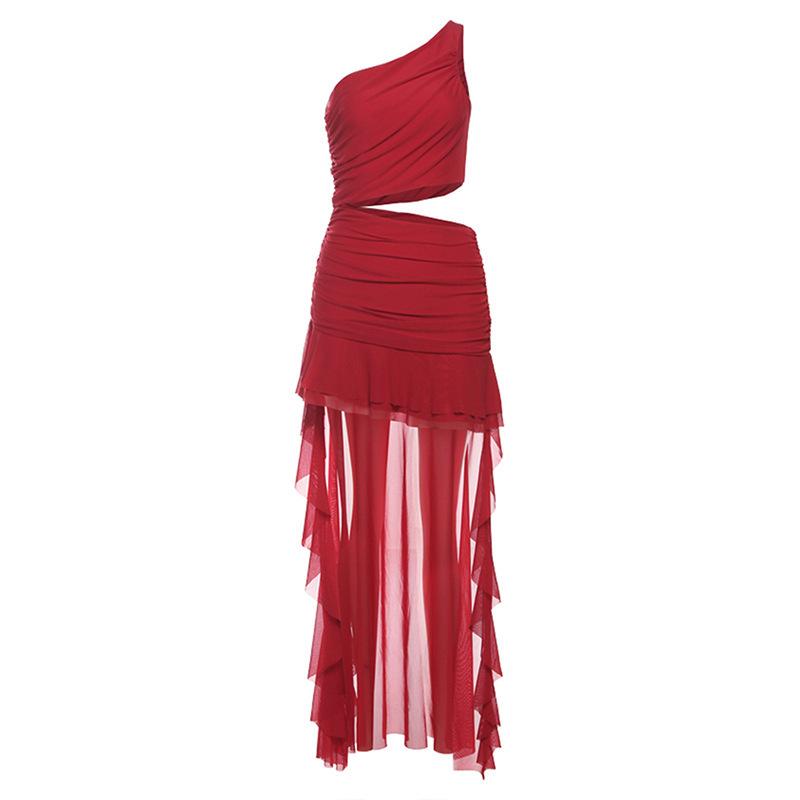 INS European and American style 2026 summer new women's clothing solid color slim-fitting street fashion diagonal collar shoulder dress