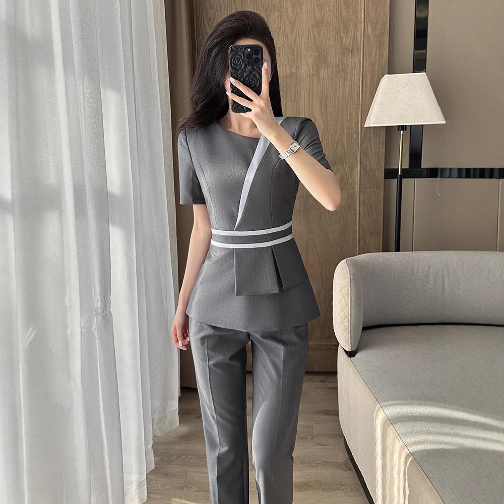 

Women s Summer Short Sleeve Professional Suit Set – Elegant Work Uniform for Hotel, Jewelry Store, or Beauty Salon Receptionist S