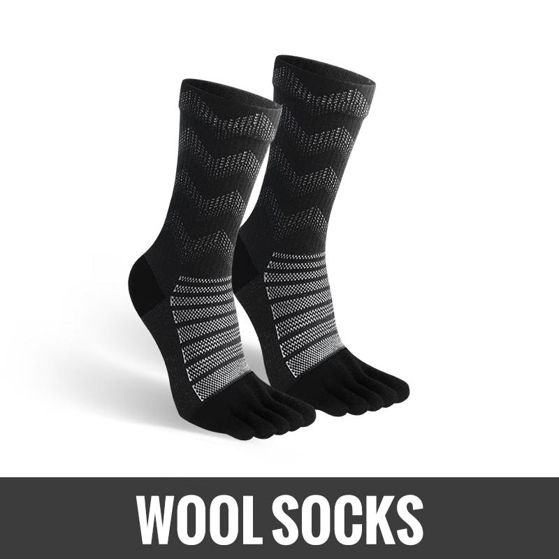 WRELS 1/3 Pairs Merino Wool Thermal Socks Men Moisture Wicking Thicken Warm Ski Hiking Cushioning Compression Sports Toe Socks S