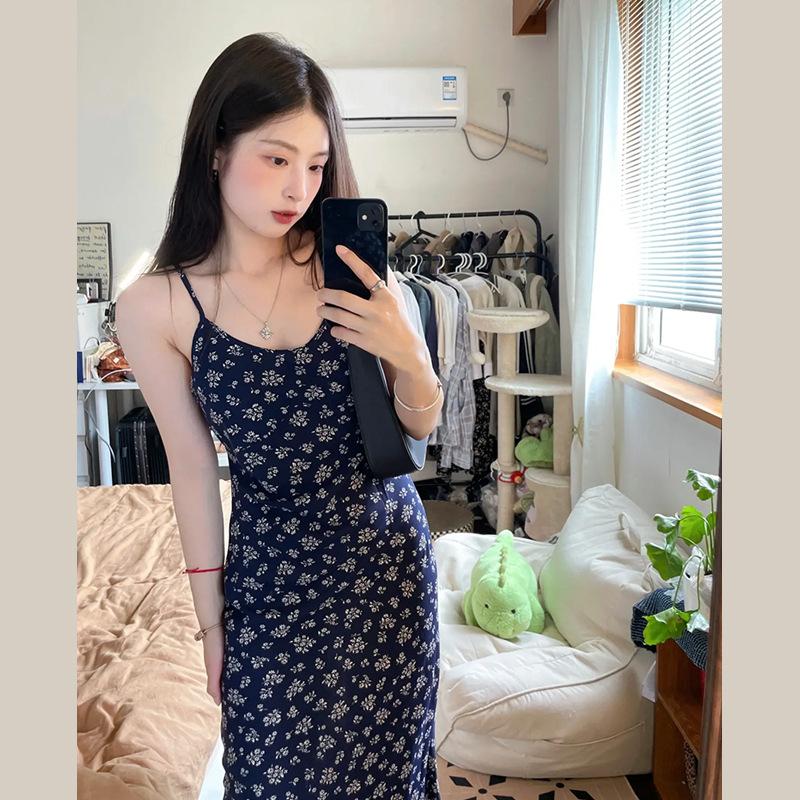 

Coffee break French blue print floral backless suspender dress women s high-end vacation style temperament long dress pure desire XL