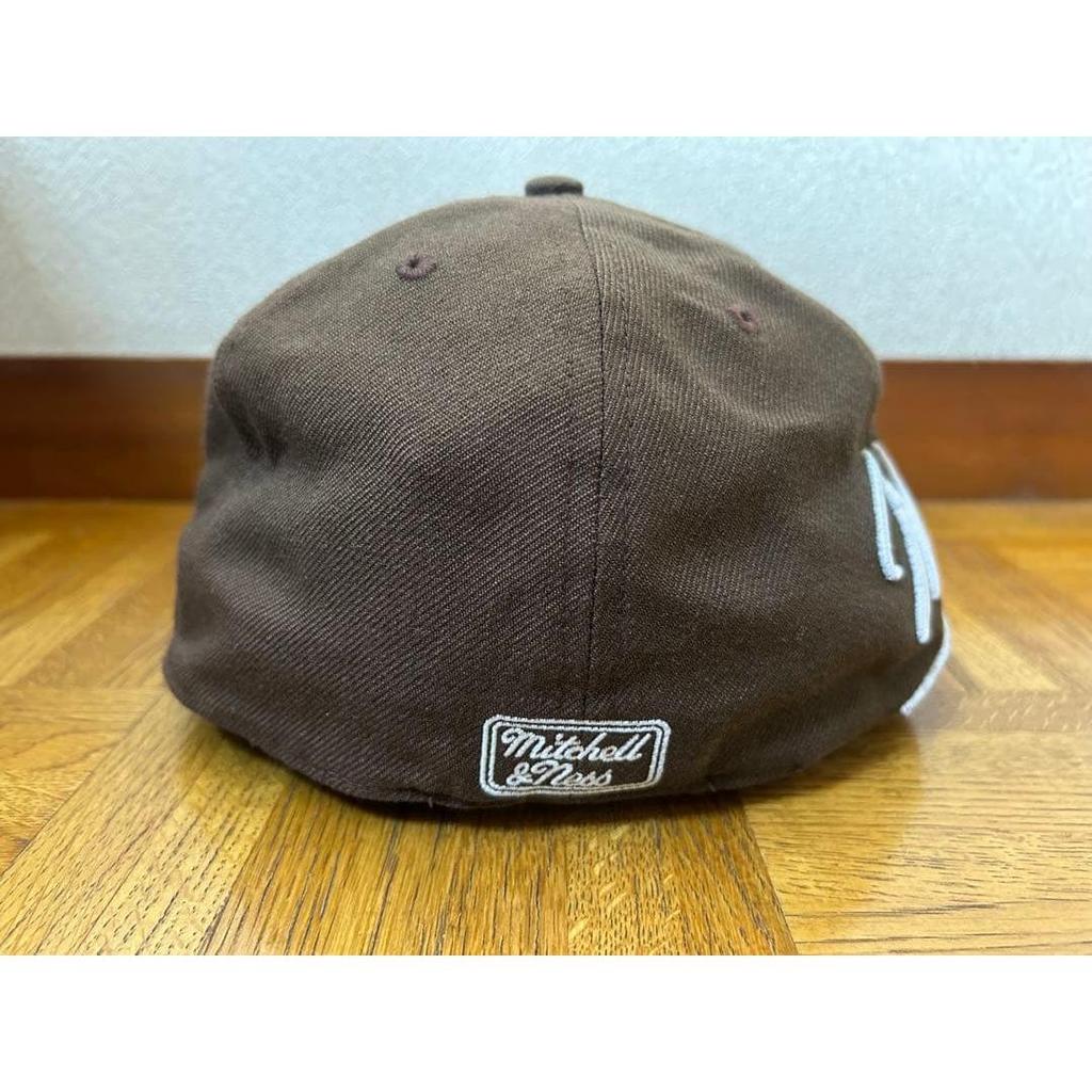 Used Mitchell & Ness brown cap