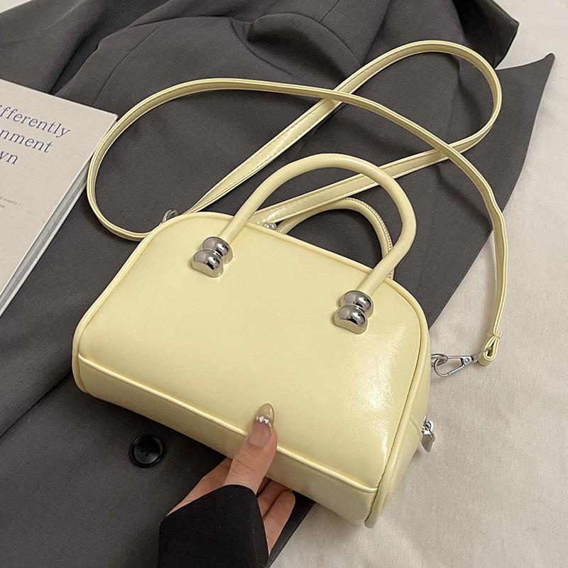 Spring and Summer Popular High-end Simple Portable Pillow Bag Women's Korean Version Fashion Casual Commuter Shoulder Messenger Bag
