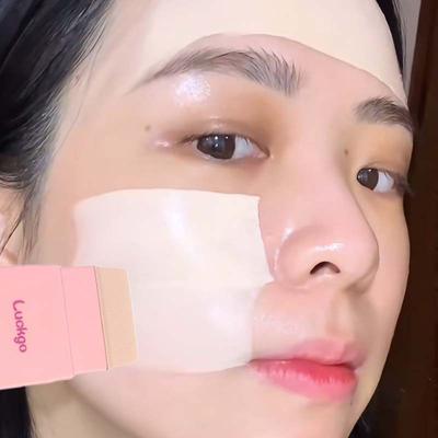 Prenosný silikónový štetec na make-up Rovnomerne nanáša púder Bez šmúh Plochá hlava na podkladovú bázu tváre Nástroje na líčenie a krásu Jednoduché čistenie