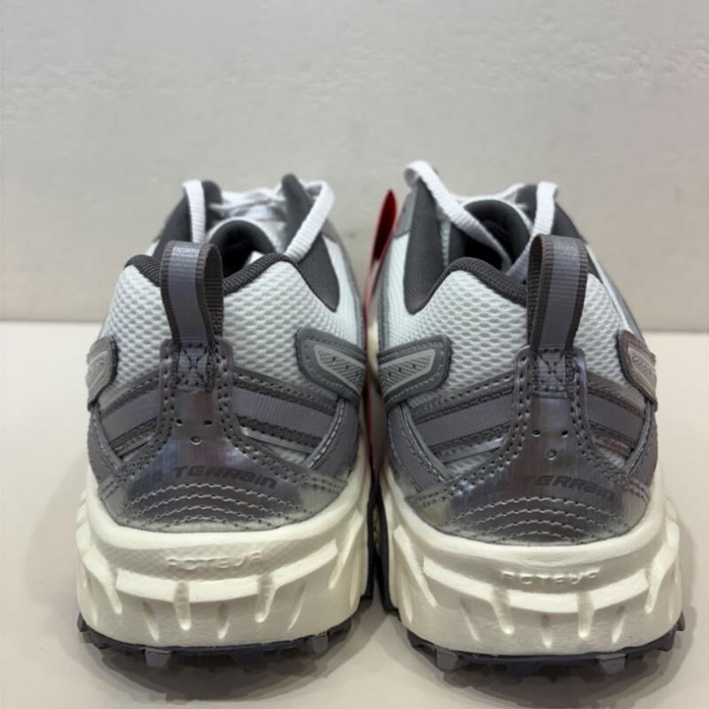 New Balance Domestic Store Edition Mt410km5