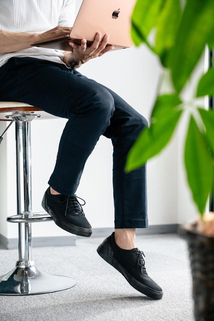 Nissin Rubber Hyper V AC-01 Casual Sneakers, Men's, Black, Size 28.0 cm, 3E, Simple Design, Non-Slip, Lightweight, For On and Off-duty Use