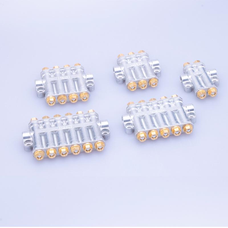 Precision Oil Distributor & Injection Molding Machine: RH Oil Circuit Block & HEGR Manifold