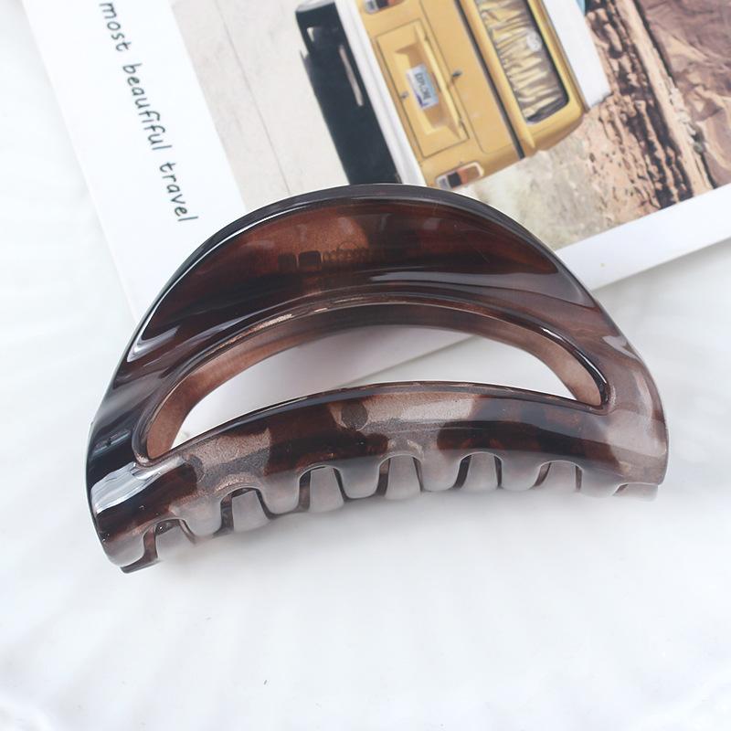 French Style Hair Claw Clips for Women Retro Leopard Print Hair Clip Hairpins Elegant Shark Clip Barrettes Crab Clamp Headwear