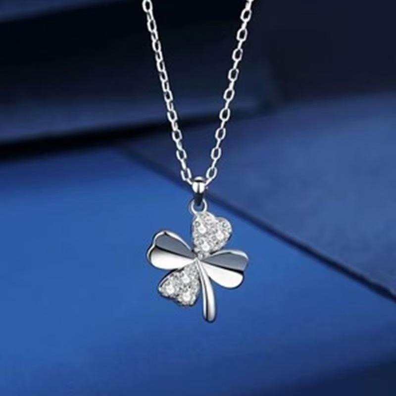 Elegant Four-Leaf Clover Necklace - Versatile Clavicle Chain, Light Luxury Design, Perfect Valentine or Birthday Gift for Her