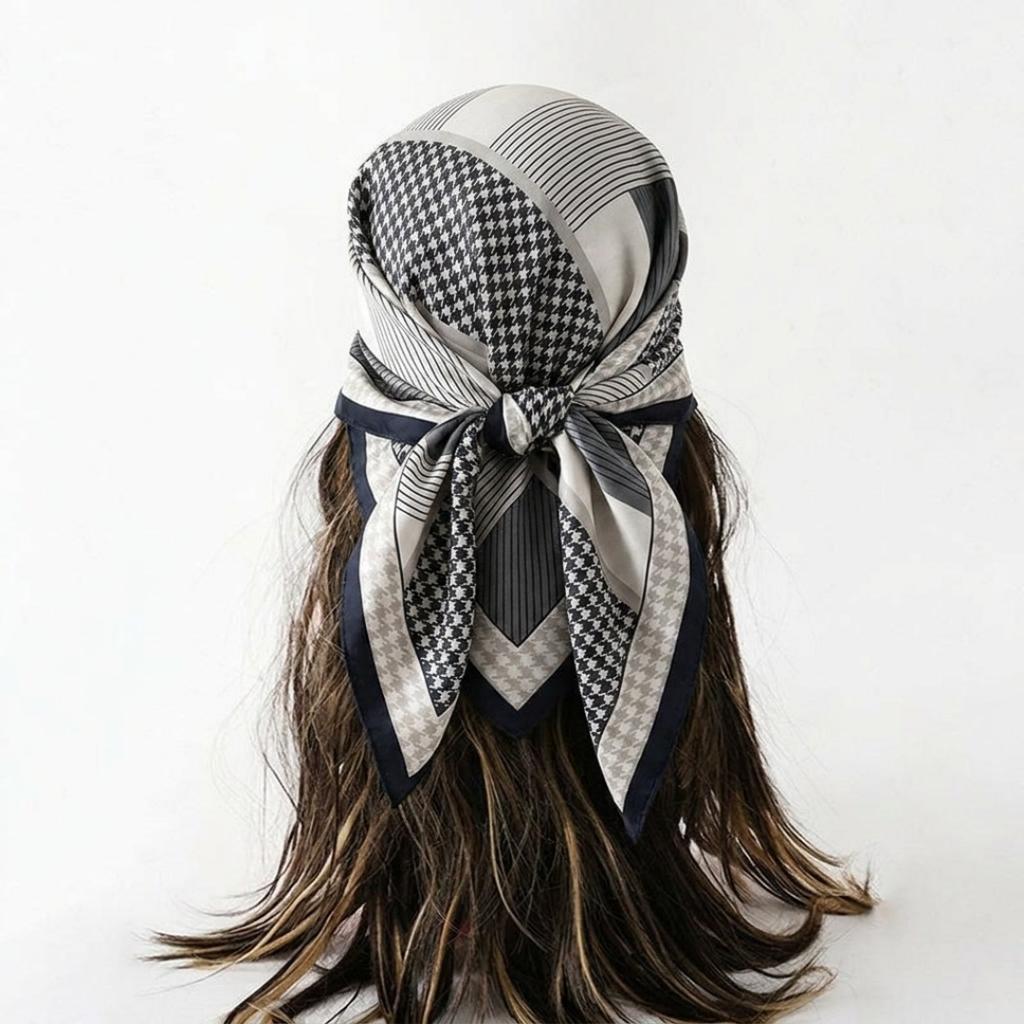 Print Silk Scarf Luxury Hijab Turban Shawl Headscarf Bandana Headband Neckerchief Handkerchief Windproof Square Female Wraps