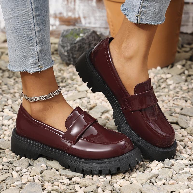 Women's Spring-Autumn Thick-Soled Slip-On Loafers, British Style Retro Casual Leather Footwear, Available In Large Sizes.