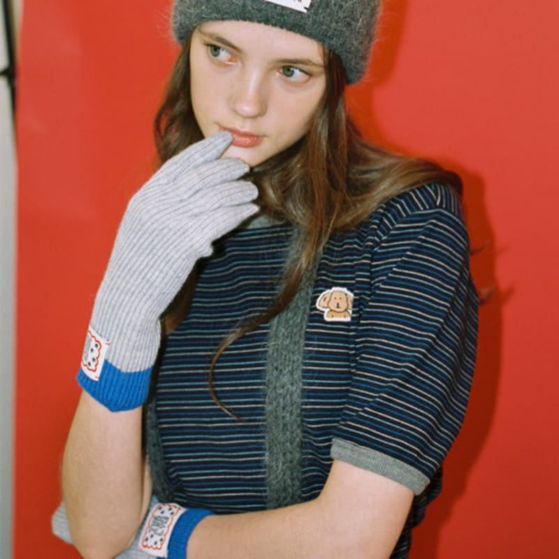 

ДВУХЦВЕТНЫЕ ШЕРСТЯНЫЕ ПЕРЧАТКИ ЭШЛИНН (4 ЦВЕТА) BLACK