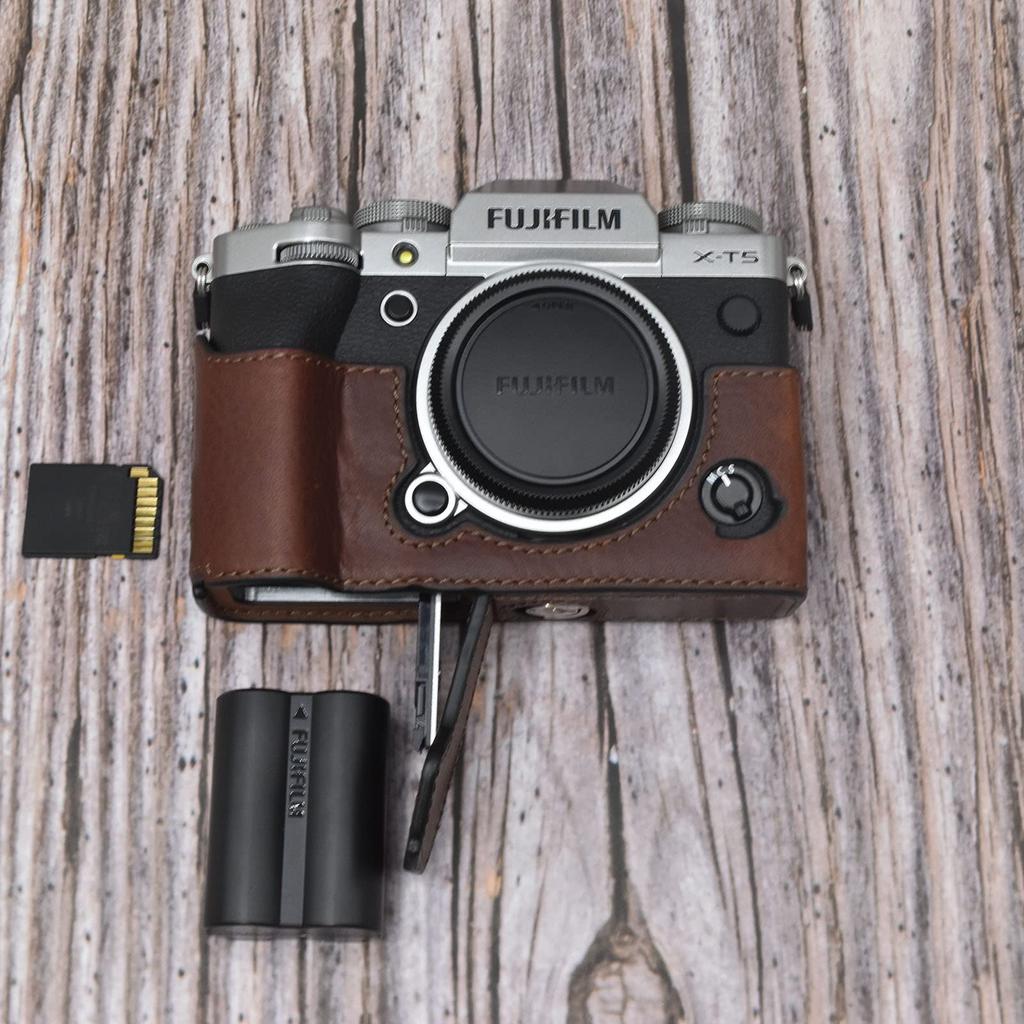 kinokoo XT5 Camera Case, FUJIFILM X-T5 Case, XT5 Cover, Genuine Leather Body Case with Battery Replacement and Tripod Mount (Brown)