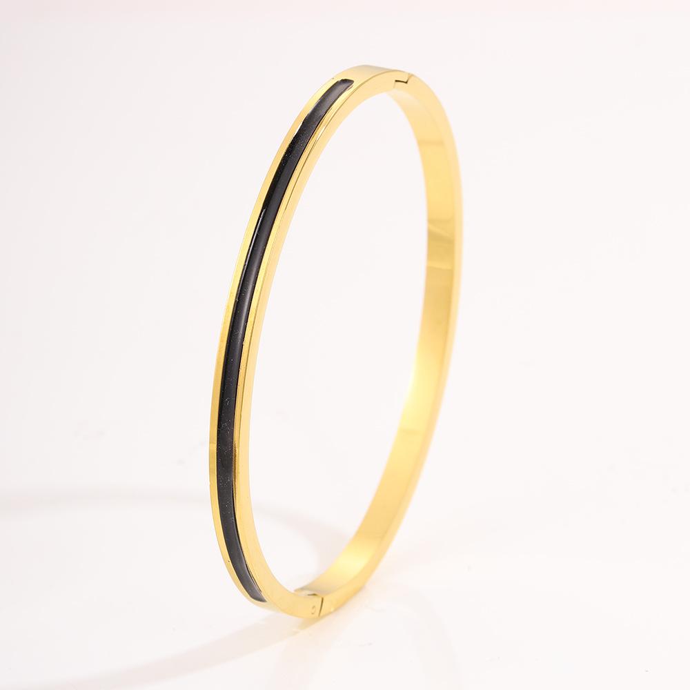 Titanium Steel Non-fading Women's Light Luxury Personalized Design Gold Fashion Trend Jingle