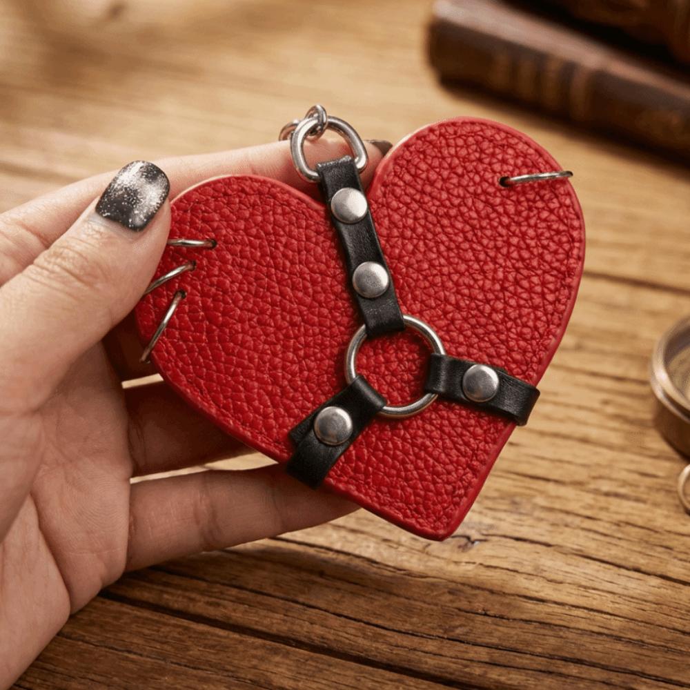 Gothic Rivet Heart Bag Charm Punk Bag Pendant Creative Leather Heart Keychain  Bag Hanging