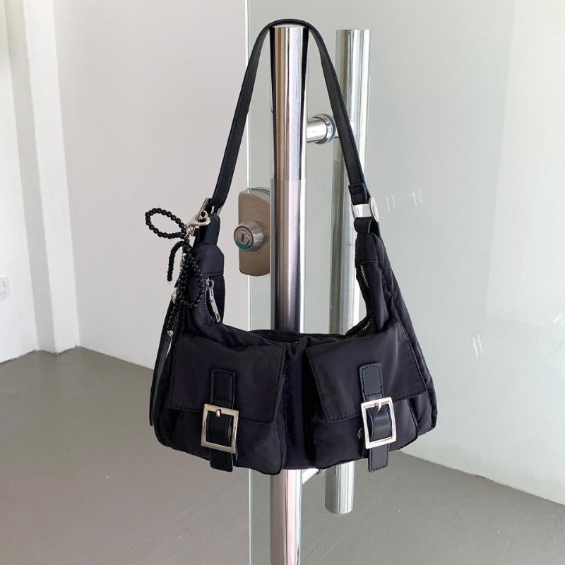 Nieuwe modieuze kleine vierkante tas veelzijdige effen kleur nylon draagbare schoudertas trendy high-end schoudertas