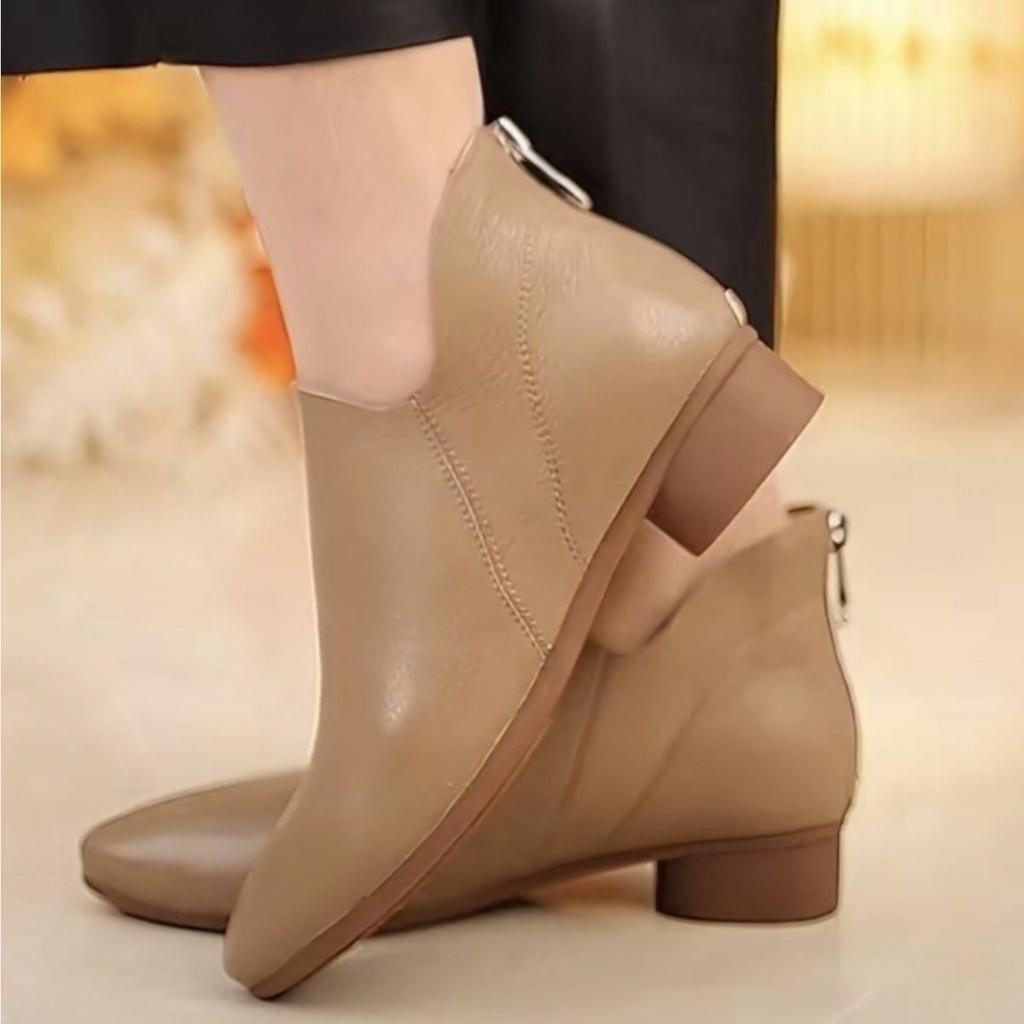 0000 new autumn pointed flat-soled short boots soft leather women's thick heel Martin boots spring and autumn single boots soft-soled comfortable sho
