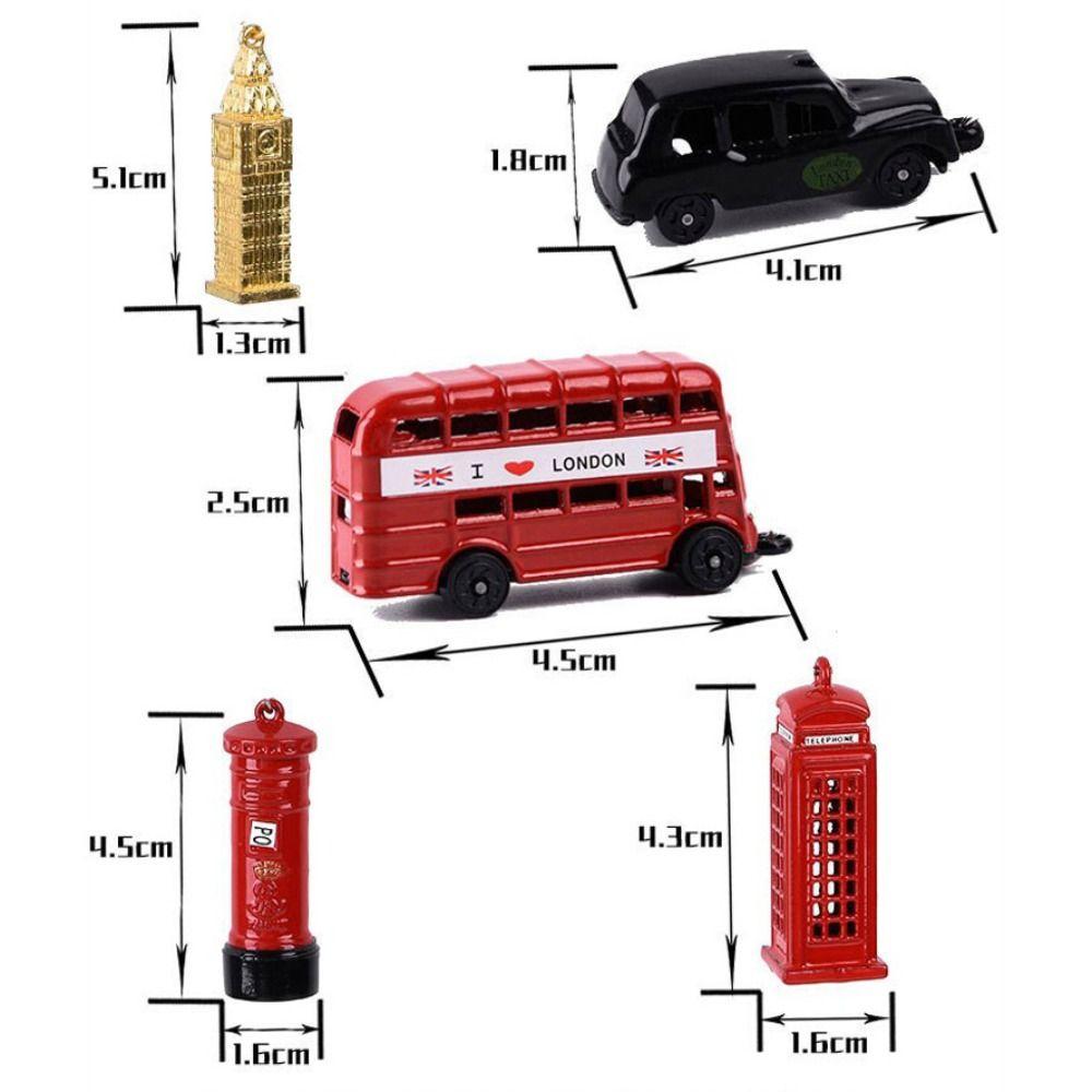 Creative Zinc Alloy England Keychain Bag Accessories Vintage Women Bag Pendant O-Shaped Buckle Backpack Charm Gift Idea