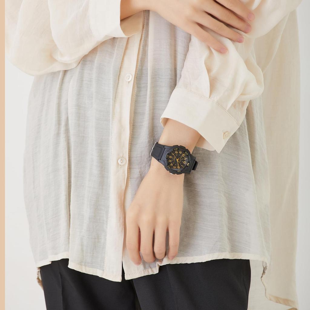 Citizen Analog Water Resistant to 10 Urethane Q&Q Men's Watch, ATM, Strap, White, V31A-501VK