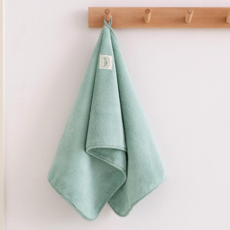 Towel New Coral Fleece Household No Hair Loss and No Fading Face Towel Soft Absorbent Quick Drying Face Towel Hanging Type