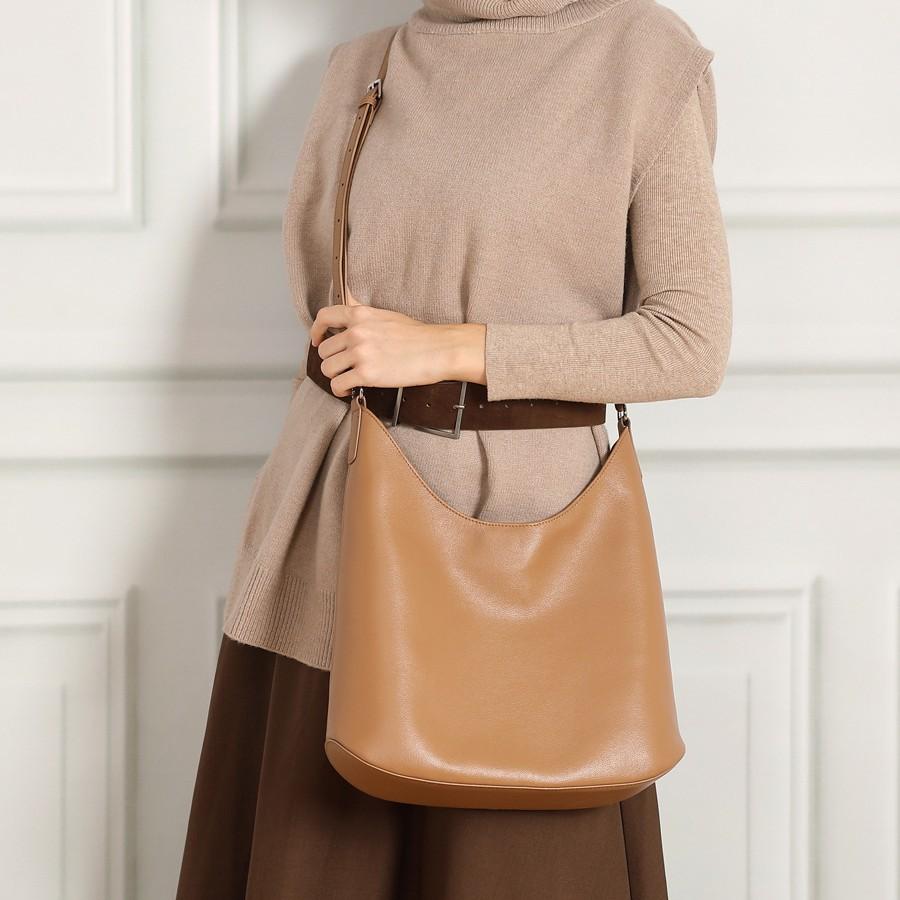 Women'S Vegetable Tanned Lazy Wind Single Shoulder Armpit Bag Simple Tote Bag Large Capacity Commuter Single Shoulder Bucket Bag