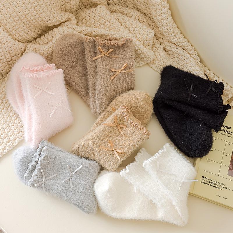 Ladies Autumn and Winter Thickened Velvet Warm Lovely Sweet Bow Lace Mid Tube Socks