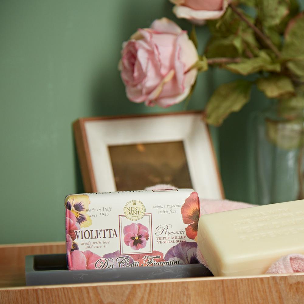 Nesti Dante Romantic Violet & Lavender with Green Cypress Bath Soap